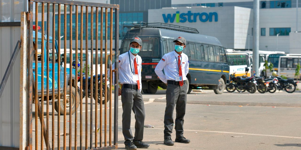 В Індії співробітники розгромили власний завод iPhone (ВІДЕО)