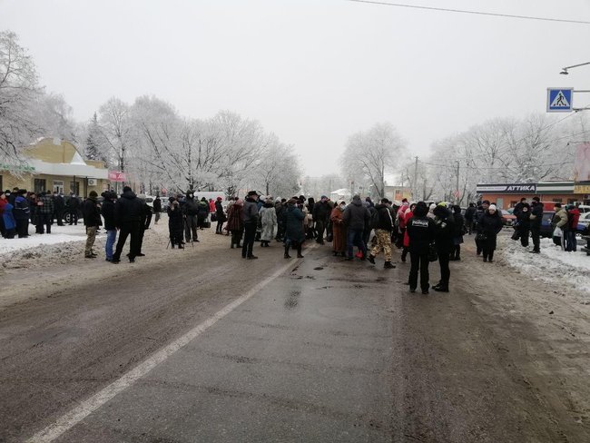 У Полтаві, Житомирі та Львові протестують під лозунгом “Вова, вже не смішно”